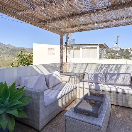 La Casa Armoniosa Holiday home Almunecar